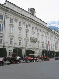 Innsbruck-Stadt-Pferdekutsche-Zentrum